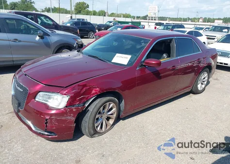 2016 Chrysler 300 Limited z USA, uszkodzony, nr VIN 2C3CCAAG0GH273780